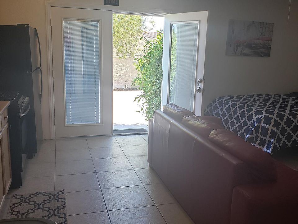 1st image of 3154 S Torrey Pines Dr #2