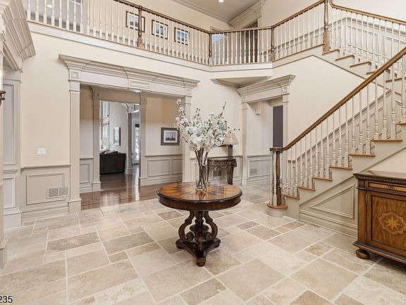 5th image of 48 Wisteria Way