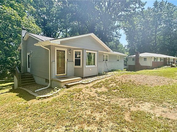 2nd image of 8470 Shadyview Ave NW