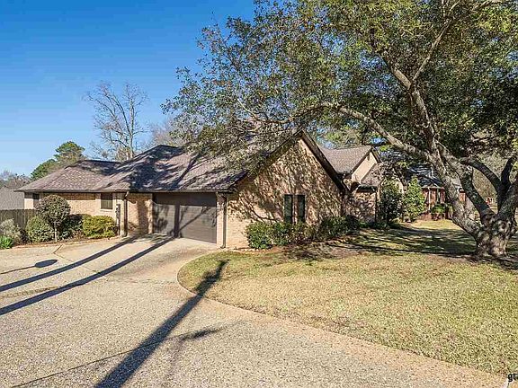 3rd image of 1450 Frostwood Dr