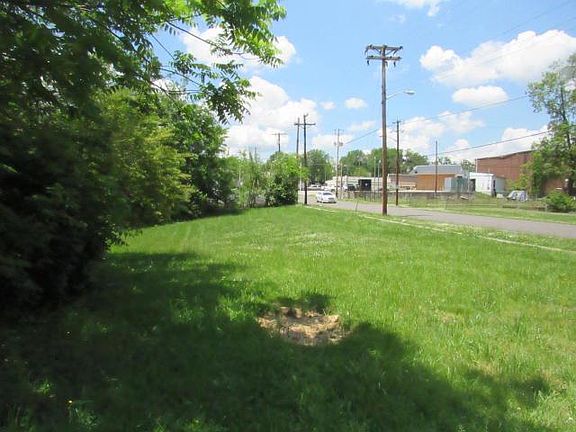 3rd image of 2861 Linden Ave