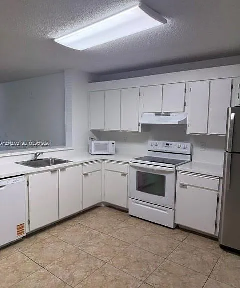 5721 Riverside Dr #103B5 — Photo 10