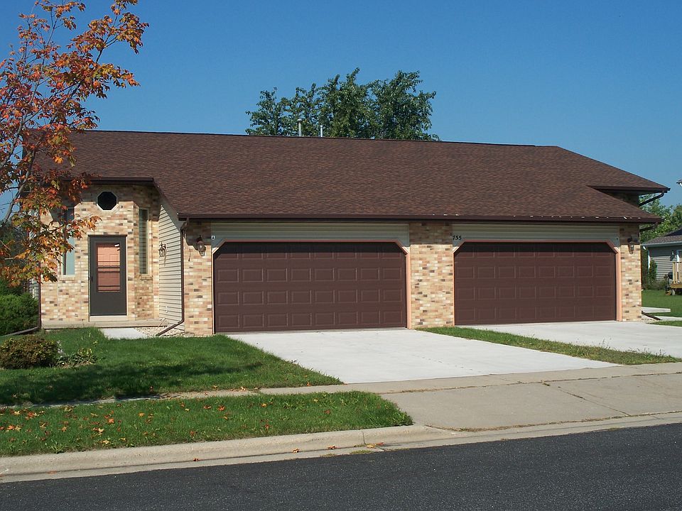 1st image of 755 Crawford Dr #B