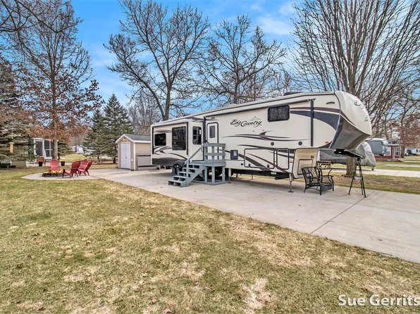 9631 S Orca Cir #67, Baldwin, MI 49304
