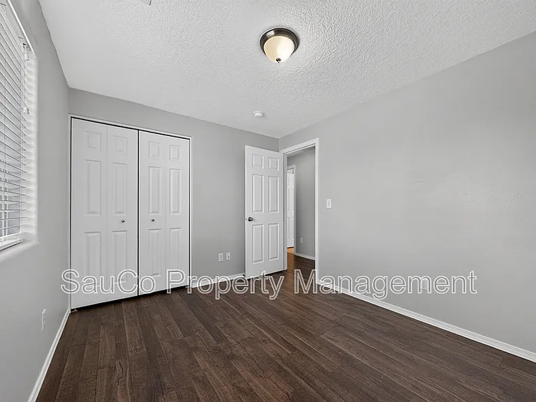 48 S 17th Ct — Photo 13
