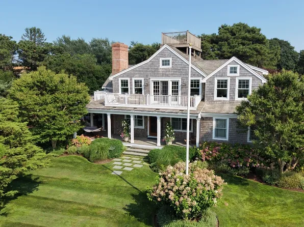 6 Sandwich Rd, Nantucket, MA 02554