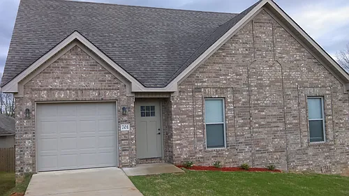 701 Mimosa Ct Photo 1