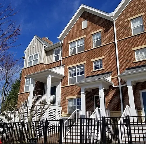 484 W Wood St #2 Photo 1