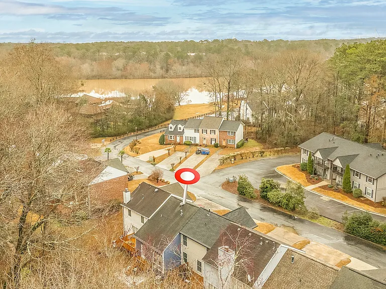 216 Flat Creek Ct — Photo 25