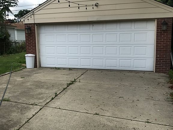 2nd image of 5975 Burger St