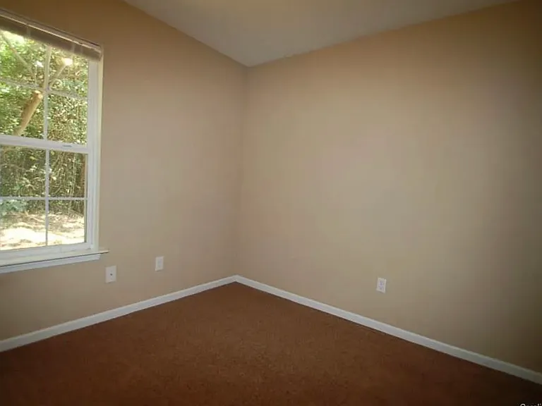 918 Valley Ridge Rd — Photo 11