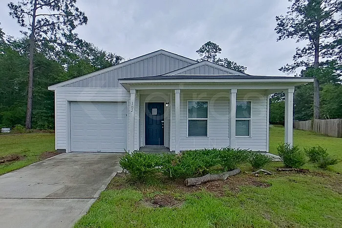 102 Morgan Ct SE