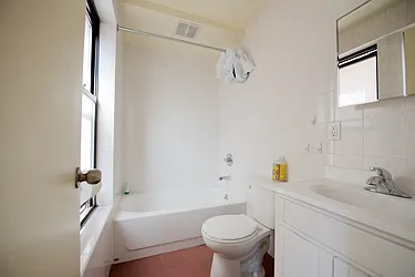 Rented by Nolita Group