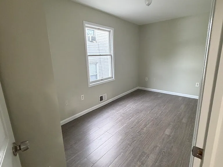 132 Grant Ave #2 — Photo 6