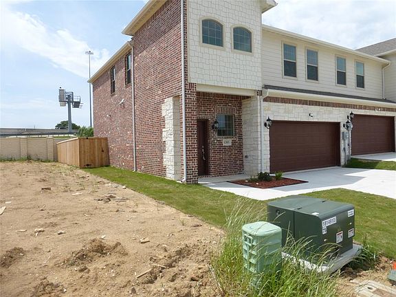 4th image of 1203 Salma Jameel Ct