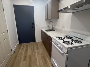 1039 E 28th St #1, Los Angeles, CA 90011