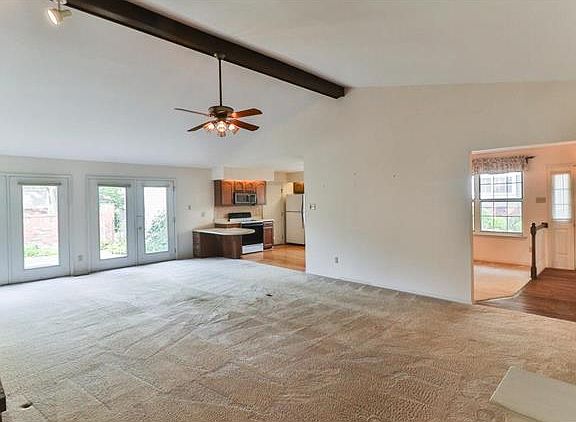 3rd image of 1924 Dewitt Ridge Dr