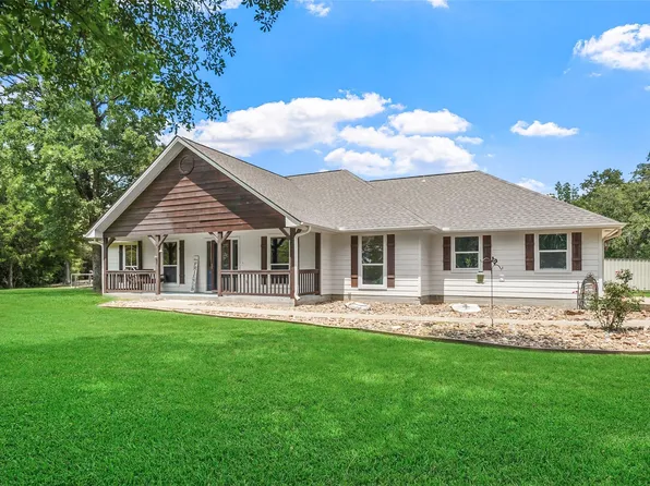 4165 Quiet Waters, North Zulch, TX 77872