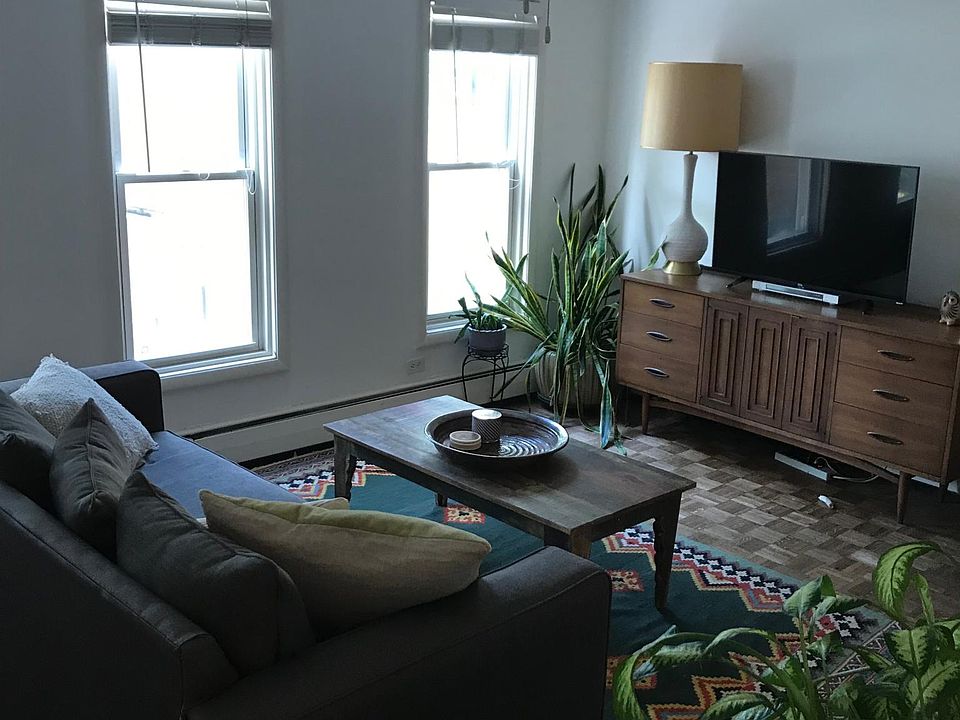 1st image of 1628 N Cleveland Ave APT 2R