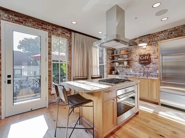 3235 Southwest 1st Avenue - 1 — Photo 1