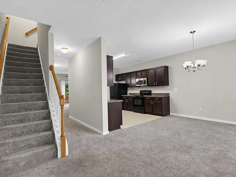 166 Hemisphere Cir — Photo 6