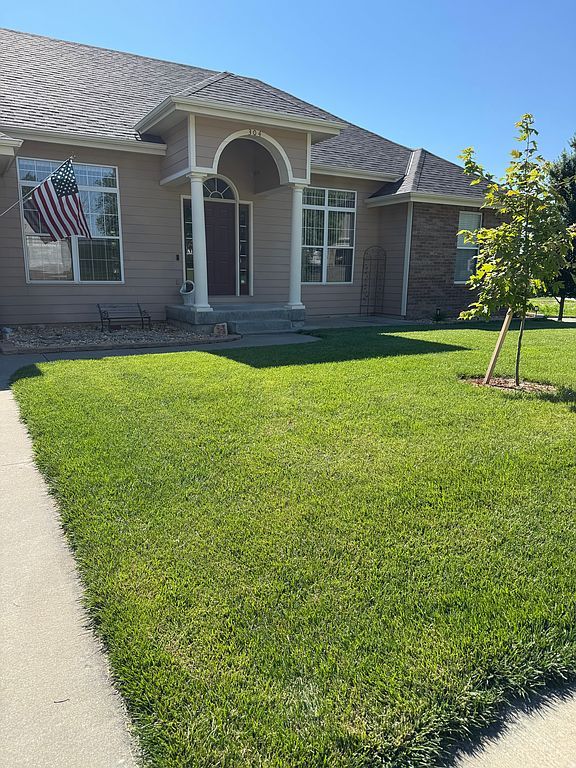 304 Ruths Ln - Property Image