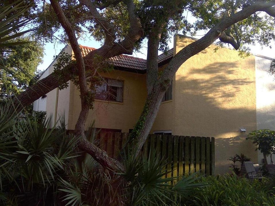 1st image of 8702 Croton Ct