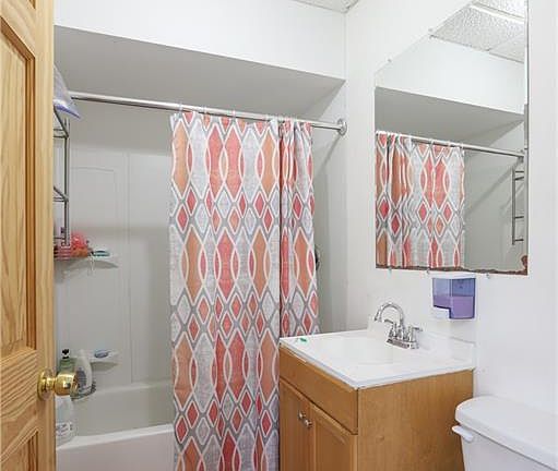 5th image of 407 Brandt St