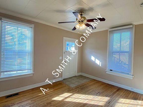 4th image of 723 E Iowa Ave