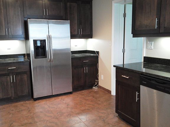3rd image of 16014 Milam Dr