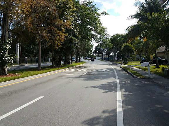 5th image of 5265 NW 70th Ave