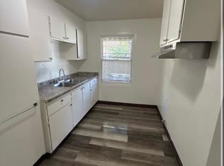 315 Roberts Ln #3, Bakersfield, CA 93308
