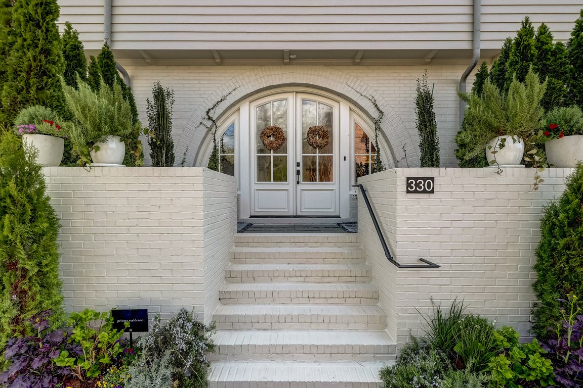 Heatherden Ave-006