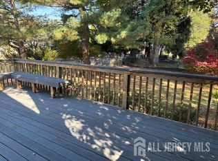 304 Lucia St, Middlesex, NJ 08846