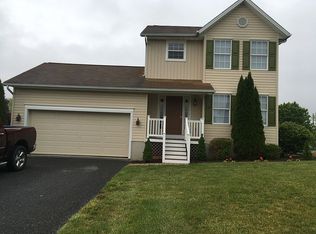 129 Hickory Dr, Fayetteville, PA 17222