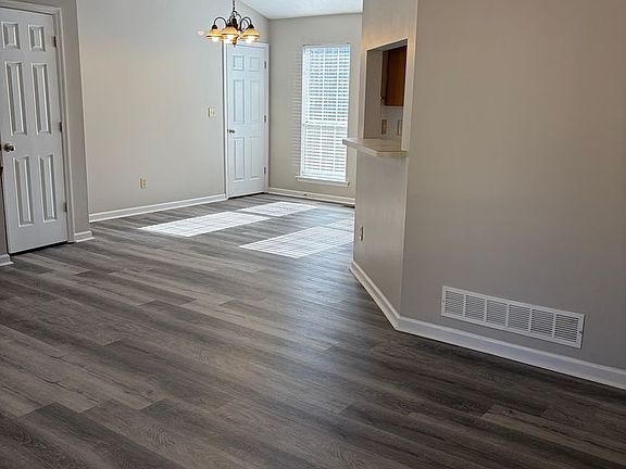 3rd image of 4679 Tradewinds Ct