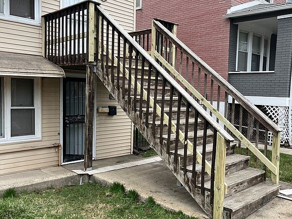 2nd image of 8640 S Kingston Ave