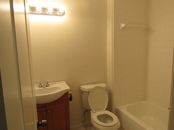 3rd image of 3106 Quail Run Dr