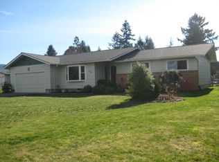 104 Sherwood Ln, Castle Rock, WA 98611