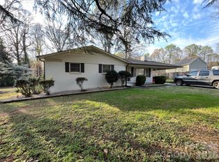 520 Carole Ln, Charlotte, NC 28214