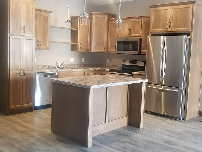 728 N Broadway St — Photo 1