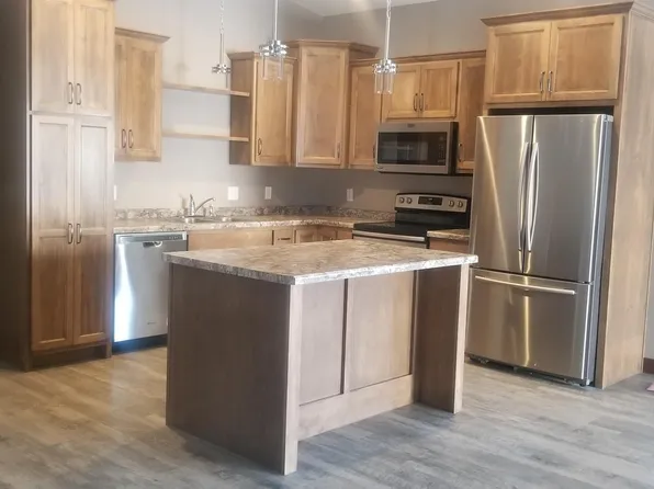 728 N Broadway St, Stanley, WI 54768