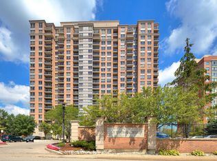 55 Strathaven Dr #410, Mississauga, ON