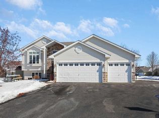 1344 Evergreen Pl, Mayer, MN 55360