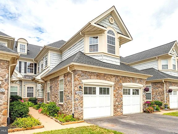 2nd image of 13960 Greendale Dr #15