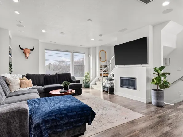 4192 S Kiera Hill Ln E, Salt Lake City, UT 84107