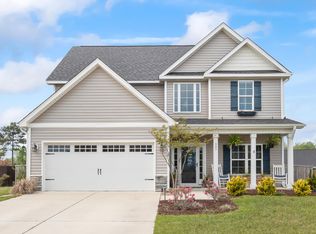 687 Aria Ln, Hubert, NC 28539