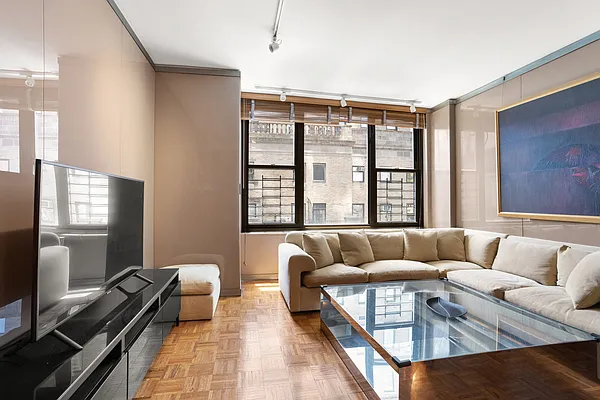 Sold by Sotheby's International Realty | media 20