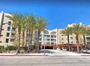 21301 Erwin St UNIT 328, Woodland Hills, CA 91367