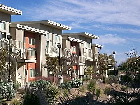 Building Photo 5